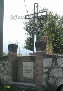 L'altare che insisteva tra Via Annunziata e Via Casaldicreta